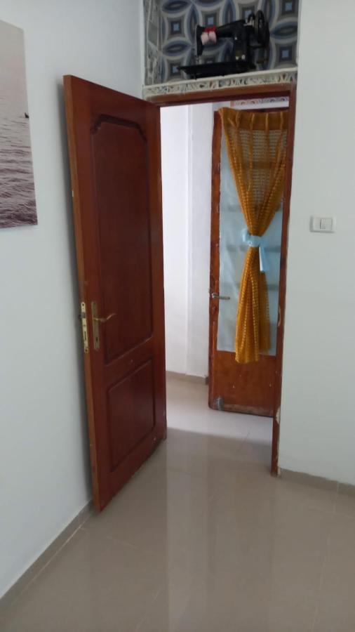 פינה שקטה דקה הליכה לכנרת והטיילת Tiberíades Exterior foto
